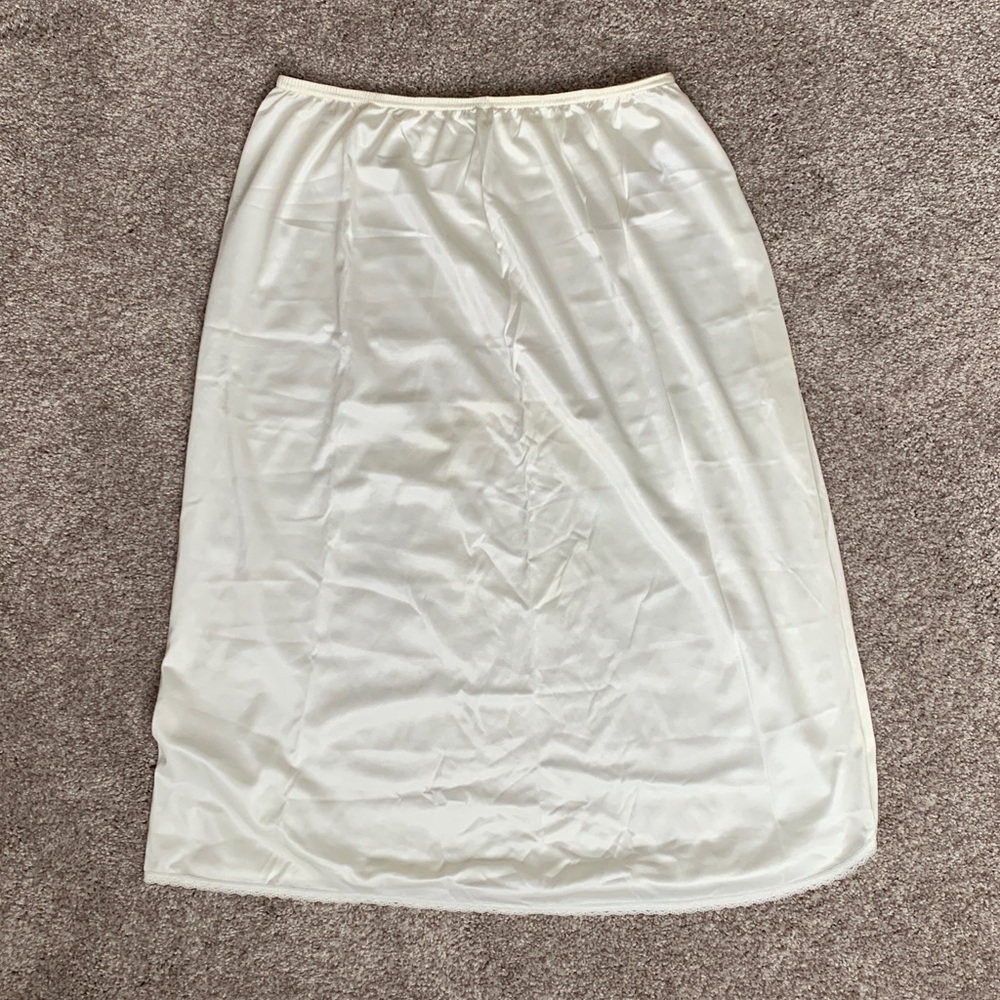 Vassarette Cream Vintage Nylon Half Slip with Slit Large